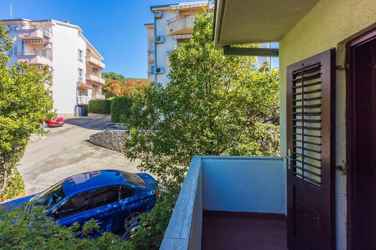 Apartment Kompes Dramalj 0*,