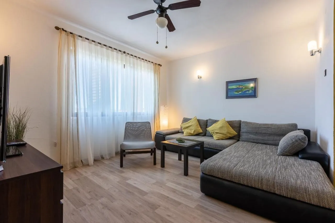 Apartment Kompes Dramalj