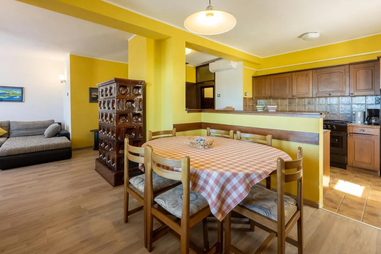 Apartment Kompes Dramalj