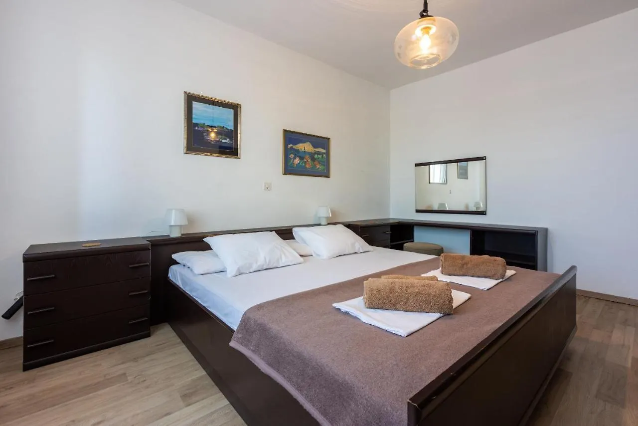 Apartment Kompes Dramalj
